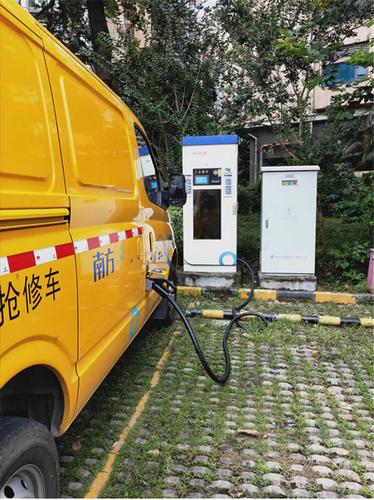 移动式汽车充电桩安装 其兆能源在湛江的实践与湛江网络科技的协同